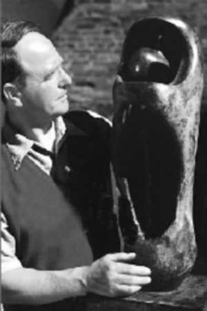 ചിത്രം:1611henry moore book..png