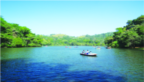 ചിത്രം:Pookode Lake-01.png