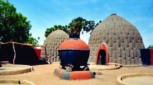 ചിത്രം:6 mudhouses camaroon.png