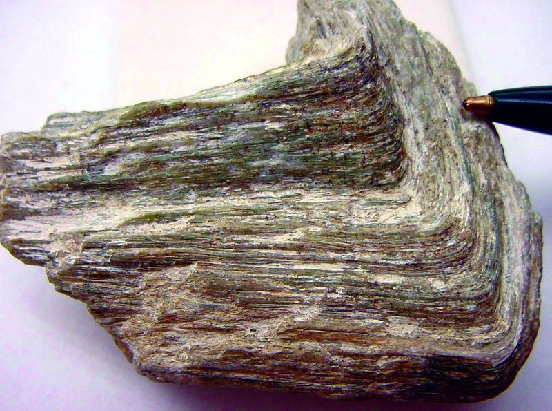ചിത്രം:Vol5p152 Enstatite-USGS-BYU492.jpg