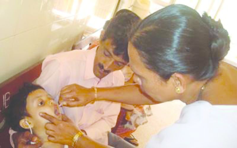 ചിത്രം:Vol3p836 pulse polio immunisation.jpg.jpg