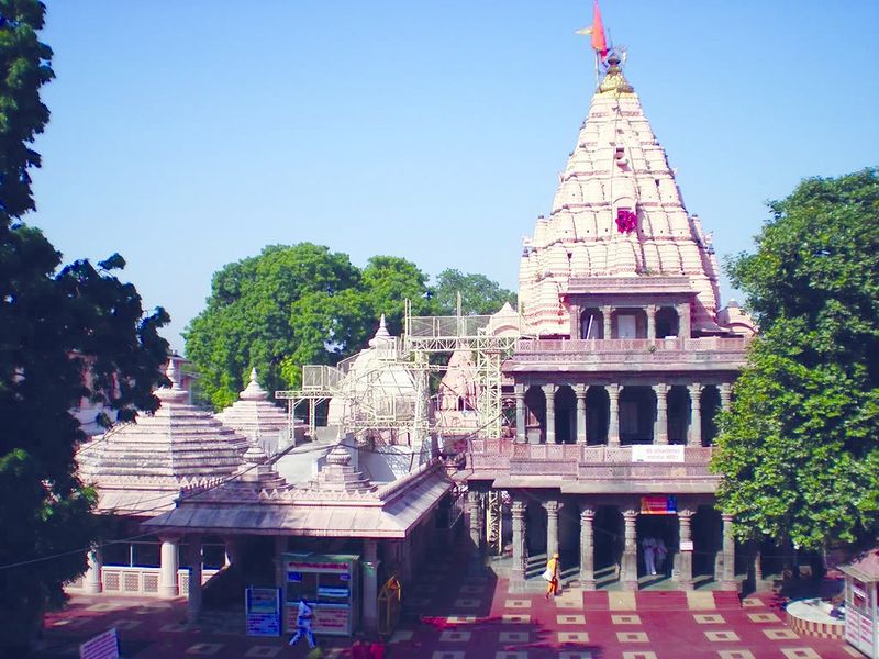 ചിത്രം:Vol5p433 MahakaleshwarTemple.jpg