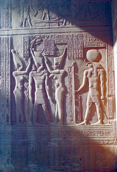 ചിത്രം:Vol5p433 kom ombo temple statue.jpg
