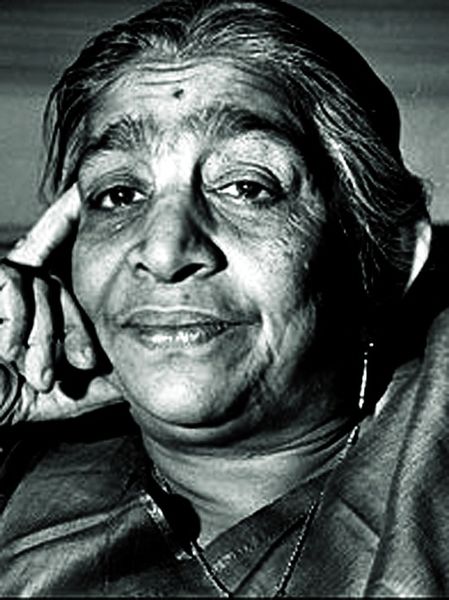 ചിത്രം:Vol4p17 Sarojini Naidu.jpg