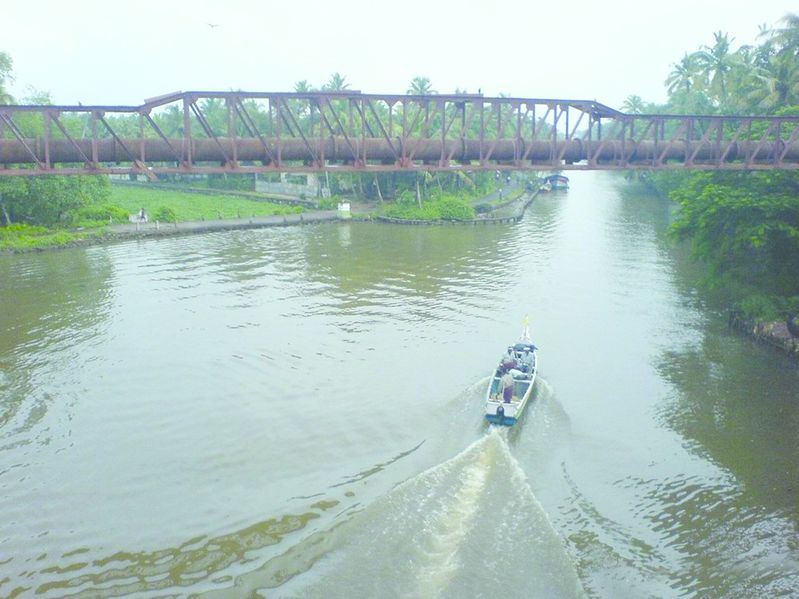 ചിത്രം:Vol6p223 Canal- Chavara canal.jpg