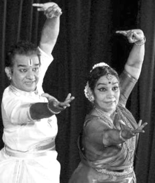 ചിത്രം:3Dhananjayan and Shanta.png
