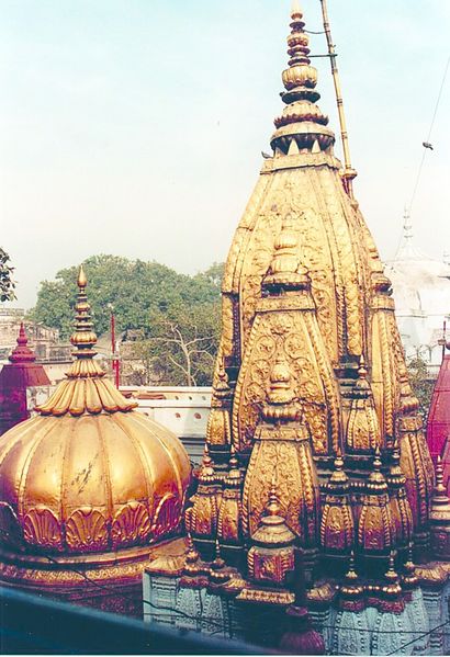 ചിത്രം:Vol4p588 Viswanathatemple-Varanasi.jpg